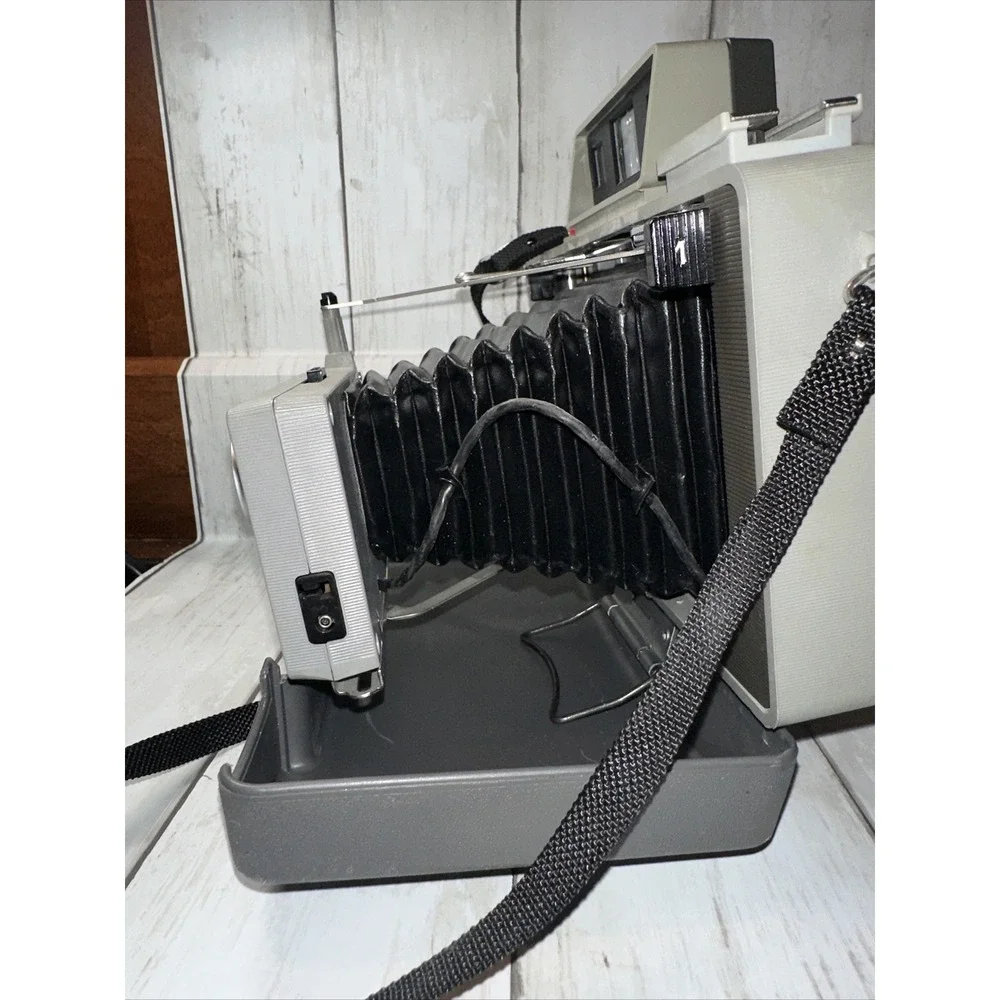 Vintage Polaroid Automatic‎ Land Camera  - Model 430